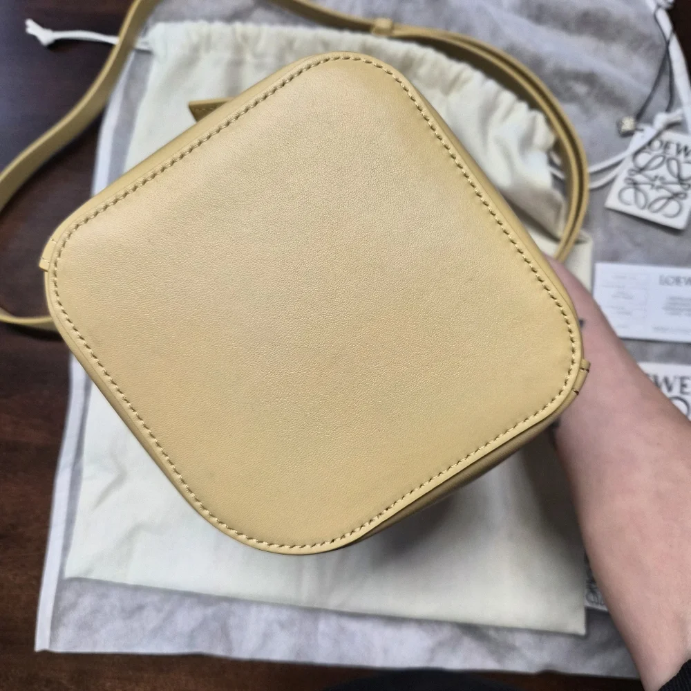 Loewe Mini Bucket Bag Smooth calfskin Dark Butter - Picture 5 of 8